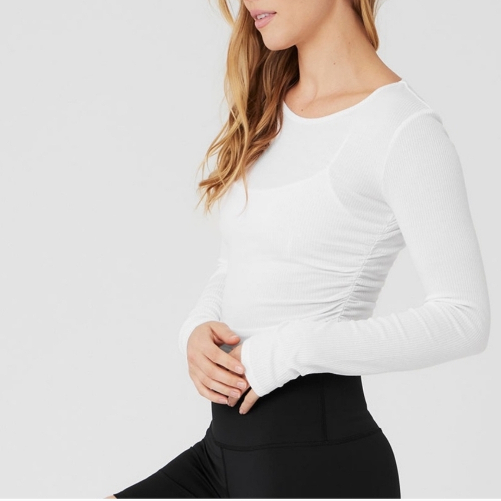 Alo YOGA Gather LONG sleeve White Ribbed